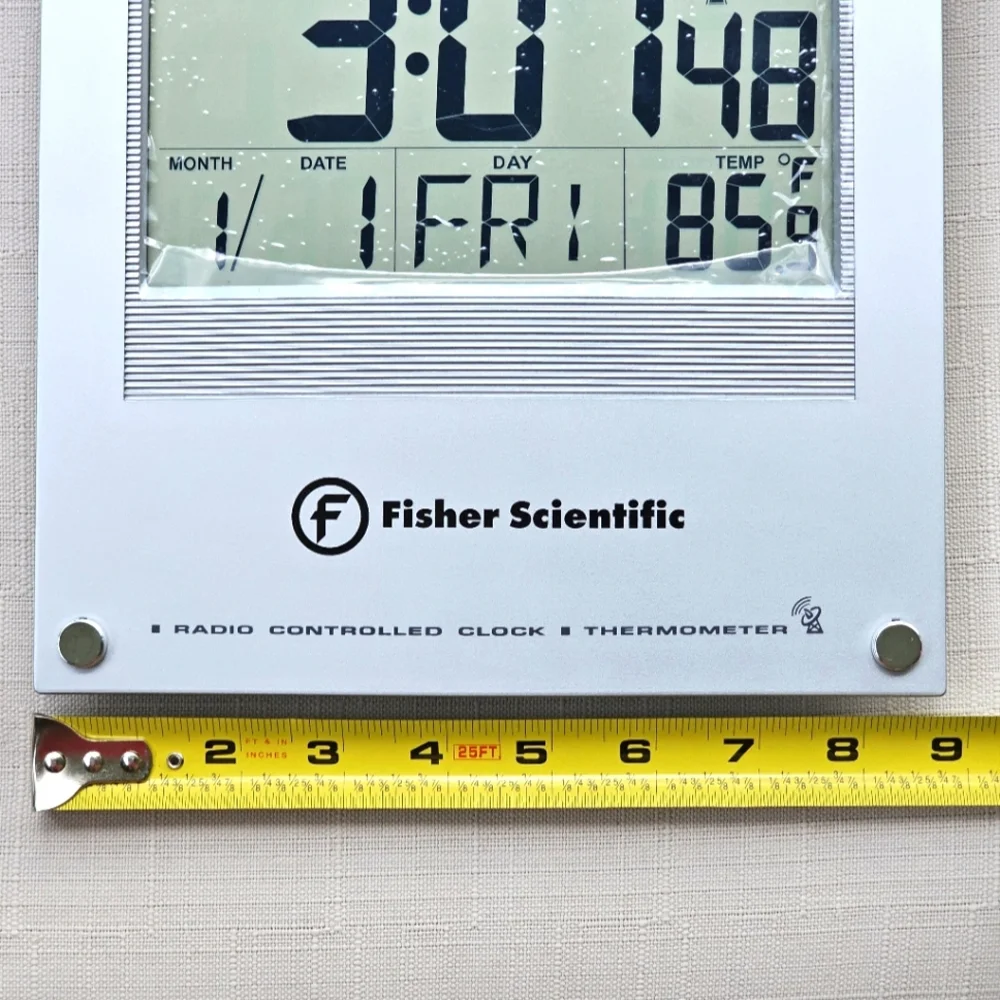 NEW Fisher Scientific Atomic Radio Controlled Clock Thermometer Satellite Signal